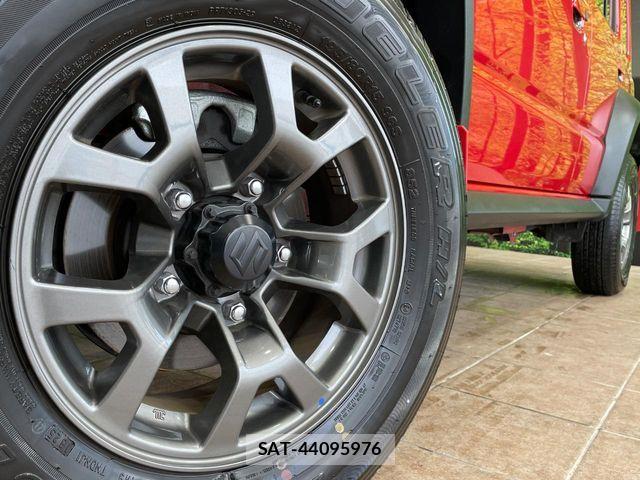 Suzuki JIMNY 2025-09 7562278-12