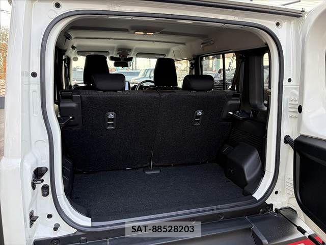 Suzuki JIMNY 2025-06 7617350-18
