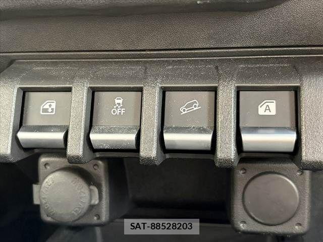 Suzuki JIMNY 2025-06 7617350-21
