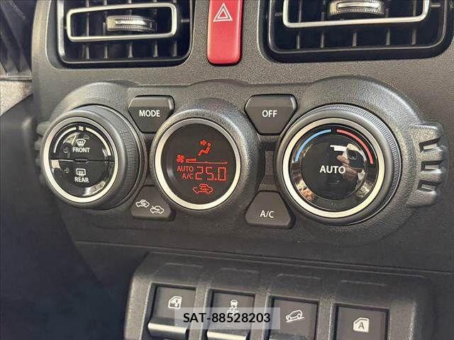 Suzuki JIMNY 2025-06 7617350-3