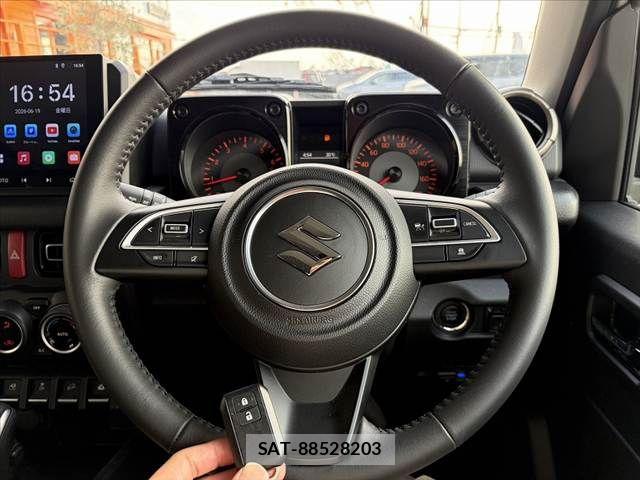 Suzuki JIMNY 2025-06 7617350-6