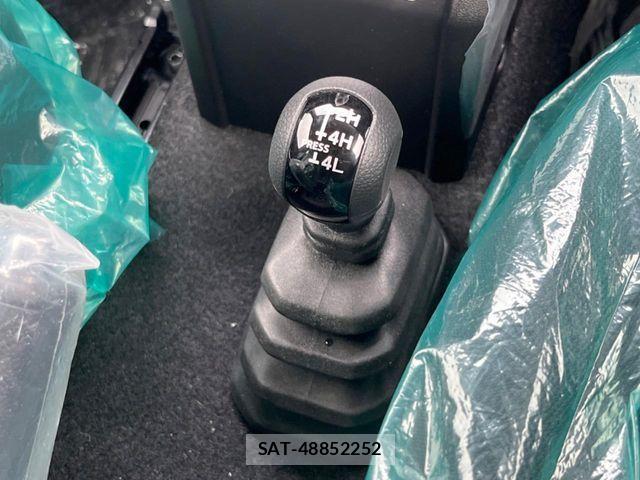 Suzuki JIMNY 2026-05 7617352-2