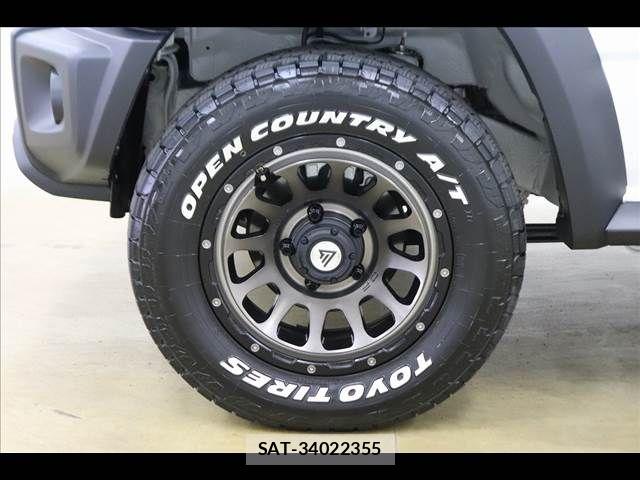 Suzuki JIMNY 2025-04 7617334-23