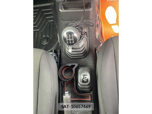 Suzuki JIMNY 2025-10 7617327-16