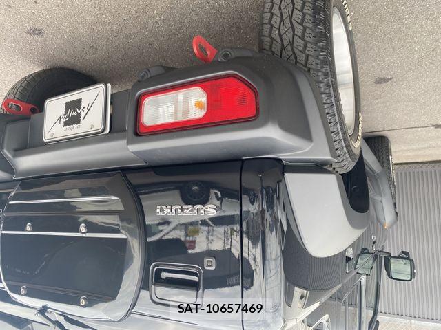 Suzuki JIMNY 2025-10 7617327-24
