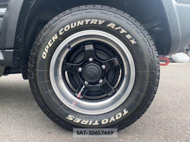 Suzuki JIMNY 2025-10 7617327-28
