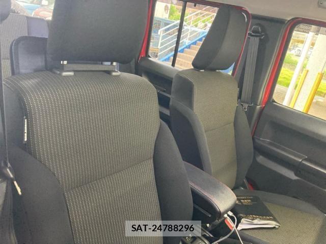 Suzuki JIMNY 2025-10 7962232-11