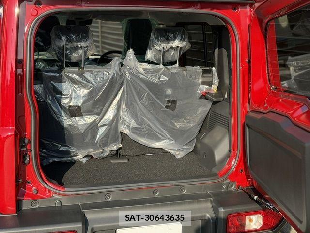 Suzuki JIMNY 2026-06 7979619-13