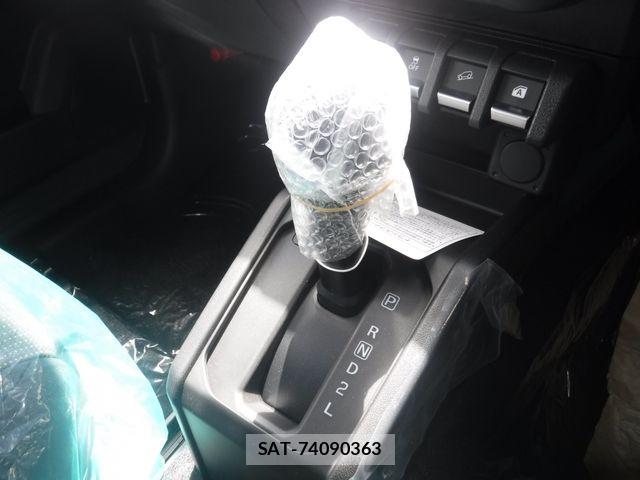 Suzuki JIMNY 2026-06 8036192-16