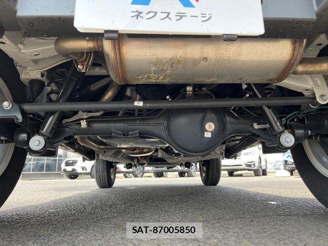 Suzuki JIMNY 2025-06 8074179-18