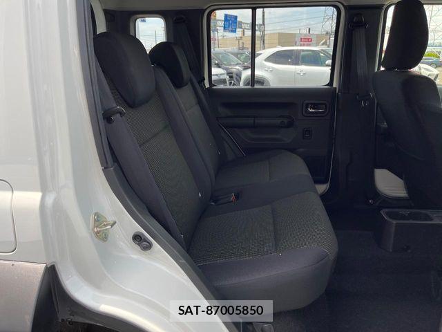 Suzuki JIMNY 2025-06 8074179-8
