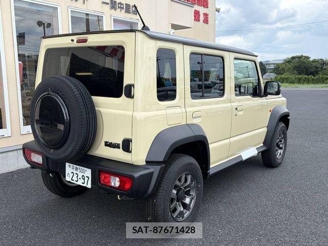 Suzuki JIMNY 2025-07 8074175-1