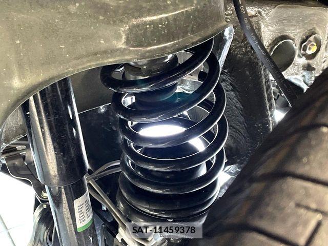 Suzuki JIMNY 2025-11 8074173-19