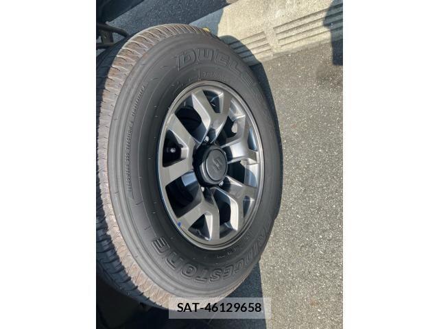 Suzuki JIMNY 2025-06 8099864-8