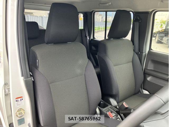 Suzuki JIMNY 2025-06 8099856-11