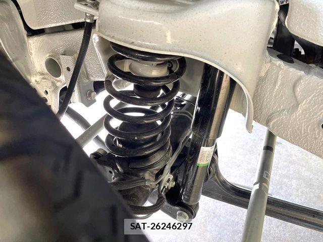 Suzuki JIMNY 2025-10 8099851-19