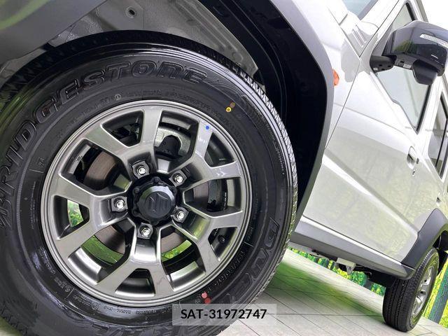 Suzuki JIMNY 2026-07 8130818-12