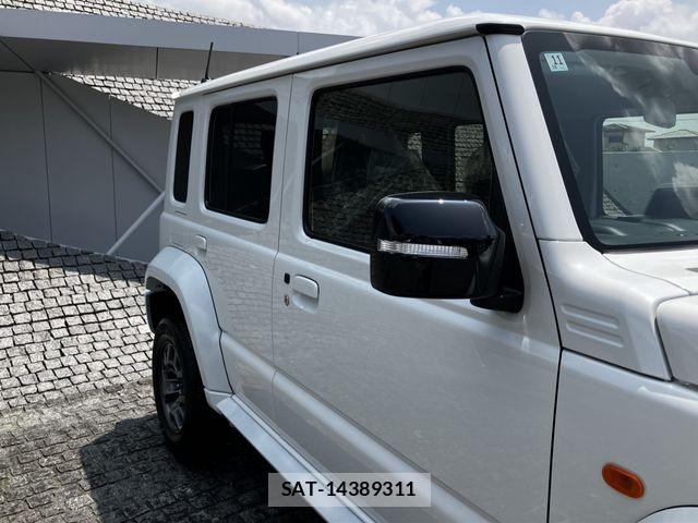 Suzuki JIMNY 2025-11 8145970-4