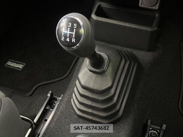 Suzuki JIMNY 2026-04 8145975-3