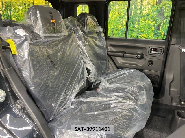 Suzuki JIMNY 2026-04 8158637-8