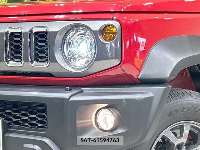 Suzuki JIMNY 2025-04 8208087-11