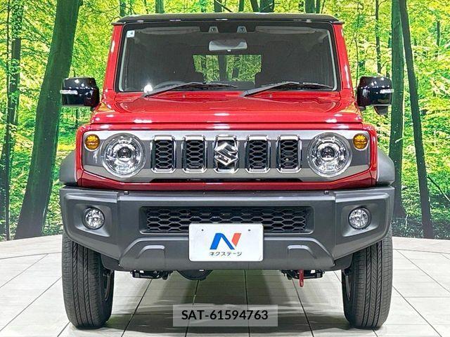 Suzuki JIMNY 2025-04 8208087-13