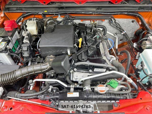 Suzuki JIMNY 2025-04 8208087-17