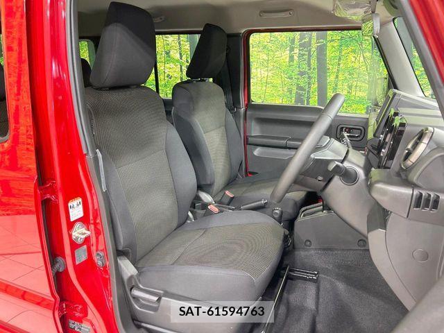 Suzuki JIMNY 2025-04 8208087-7
