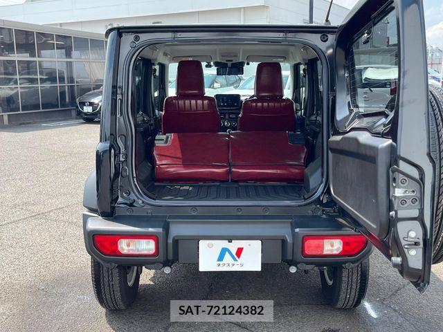 Suzuki JIMNY 2025-09 8208072-9