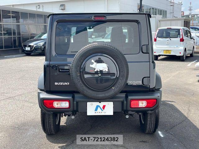 Suzuki JIMNY 2025-09 8208072-14