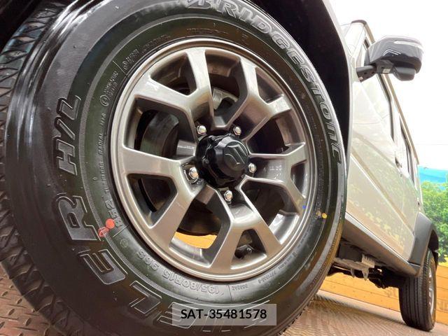 Suzuki JIMNY 2026-02 8208069-12