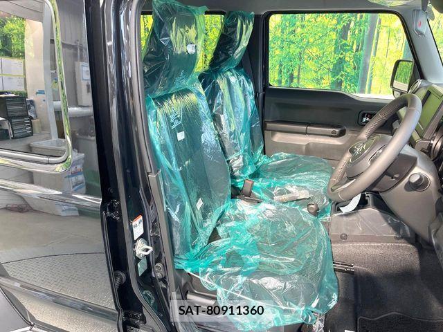 Suzuki JIMNY 2025-09 8208083-7