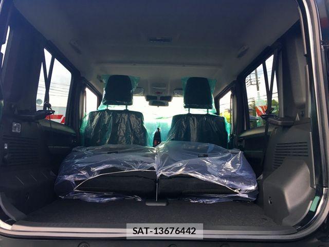 Suzuki JIMNY 2026-07 8208082-28