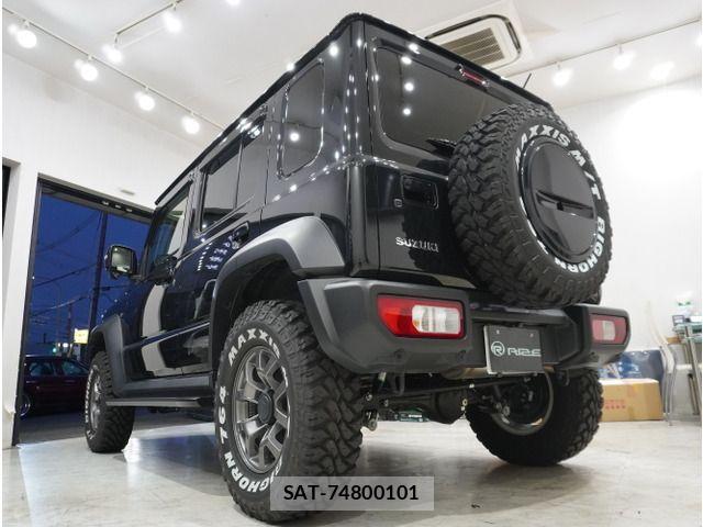 Suzuki JIMNY 2025-07 8208068-13