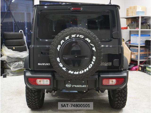 Suzuki JIMNY 2025-07 8208068-4