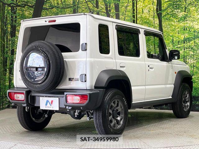 Suzuki JIMNY 2025-09 8208085-17