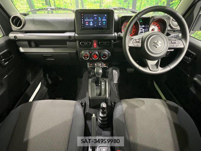 Suzuki JIMNY 2025-09 8208085-1