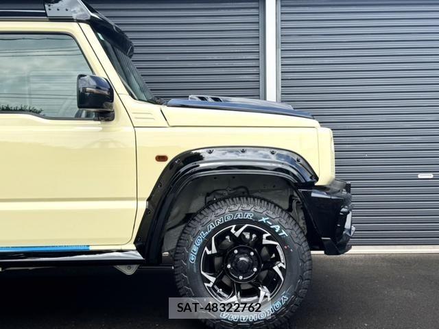 Suzuki JIMNY 2026-03 8208067-9