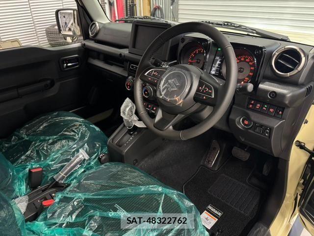 Suzuki JIMNY 2026-03 8208067-11