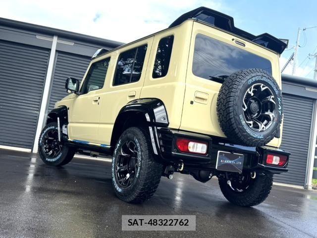 Suzuki JIMNY 2026-03 8208067-6