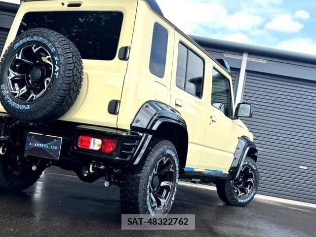Suzuki JIMNY 2026-03 8208067-7