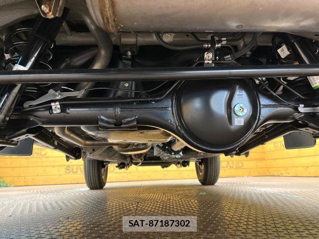 Suzuki JIMNY 2026-06 8208075-18