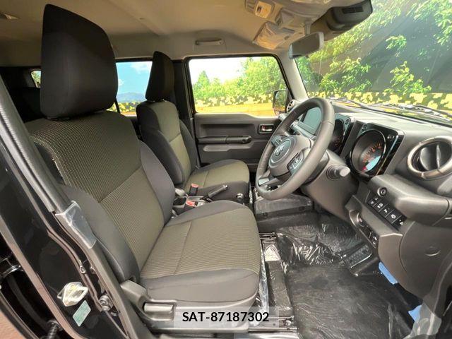 Suzuki JIMNY 2026-06 8208075-8