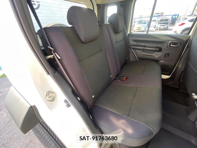 Suzuki JIMNY 2026-07 8208070-9