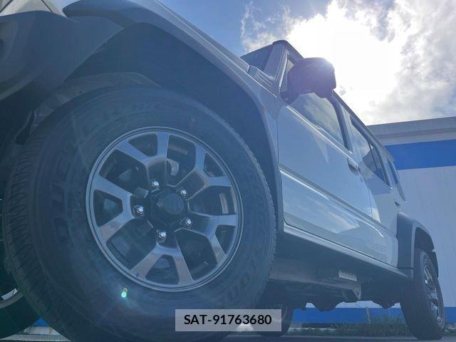 Suzuki JIMNY 2026-07 8208070-13