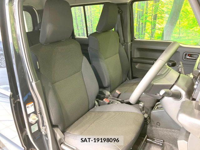 Suzuki JIMNY 2026-01 8208086-7