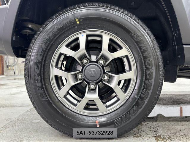 Suzuki JIMNY 2026-03 8245552-15