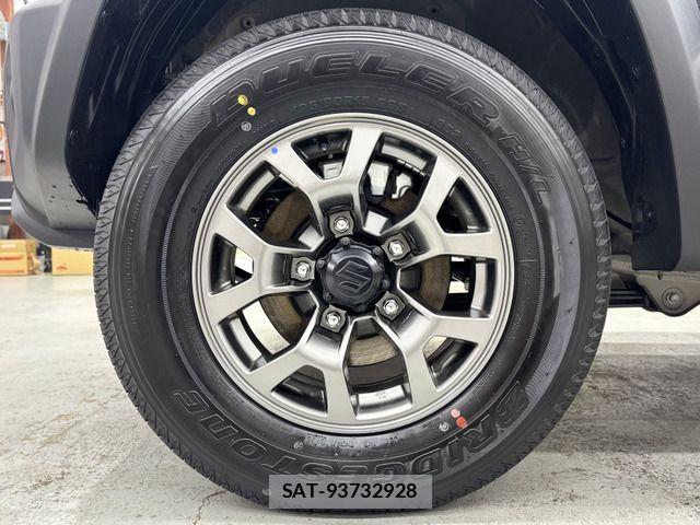 Suzuki JIMNY 2026-03 8245552-17