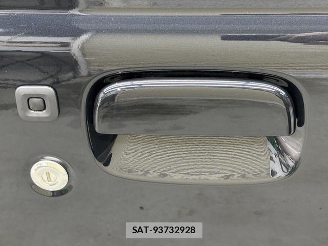 Suzuki JIMNY 2026-03 8245552-18