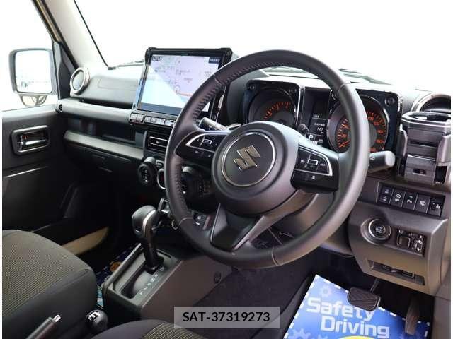 Suzuki JIMNY 2025-11 8314967-24